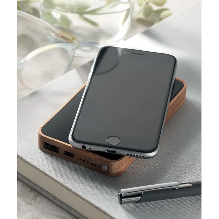 Powerbank mit Ladestation