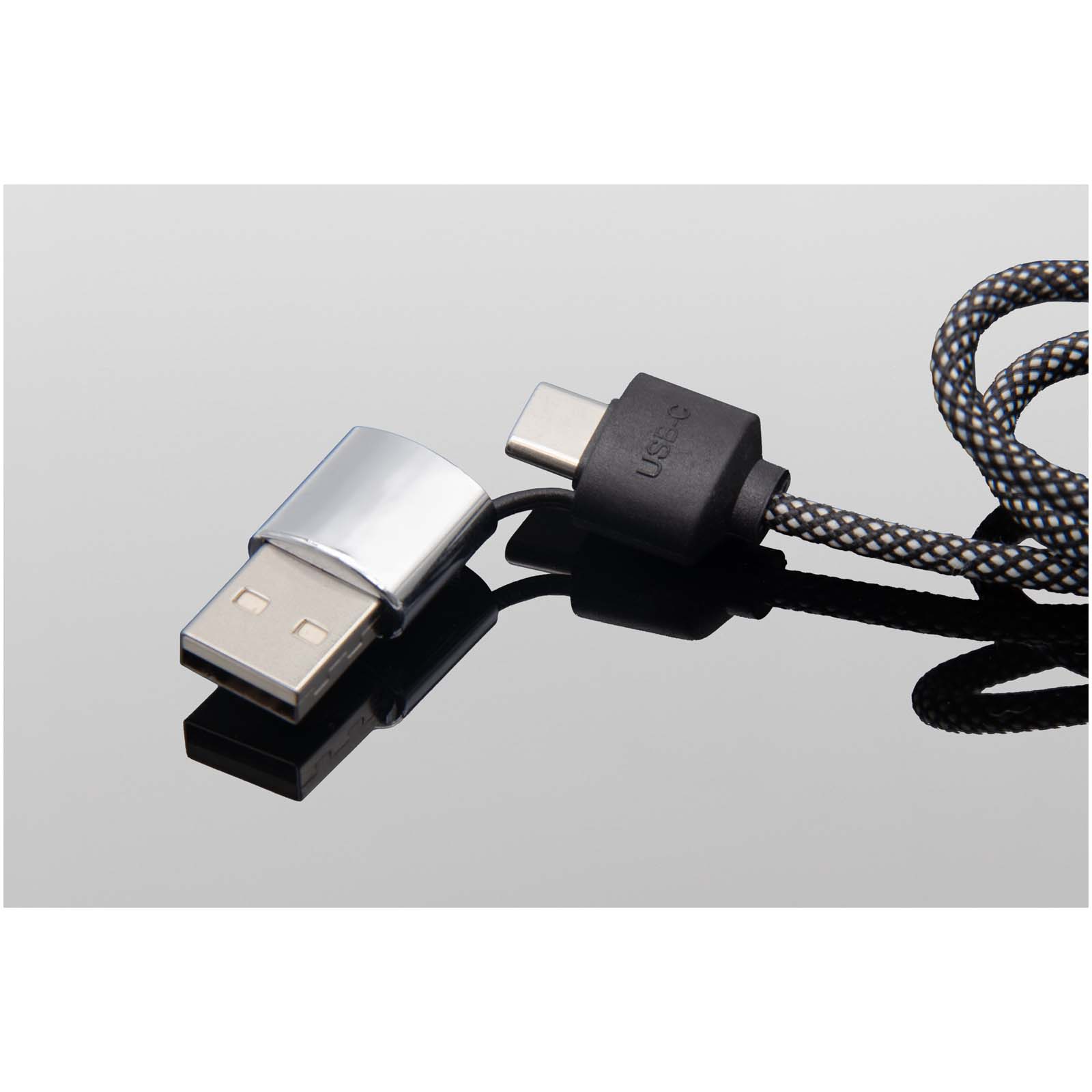 SCX.design C33 60W Typ C Ladekabel mit doppeltem Leuchtlogo heather schwarz