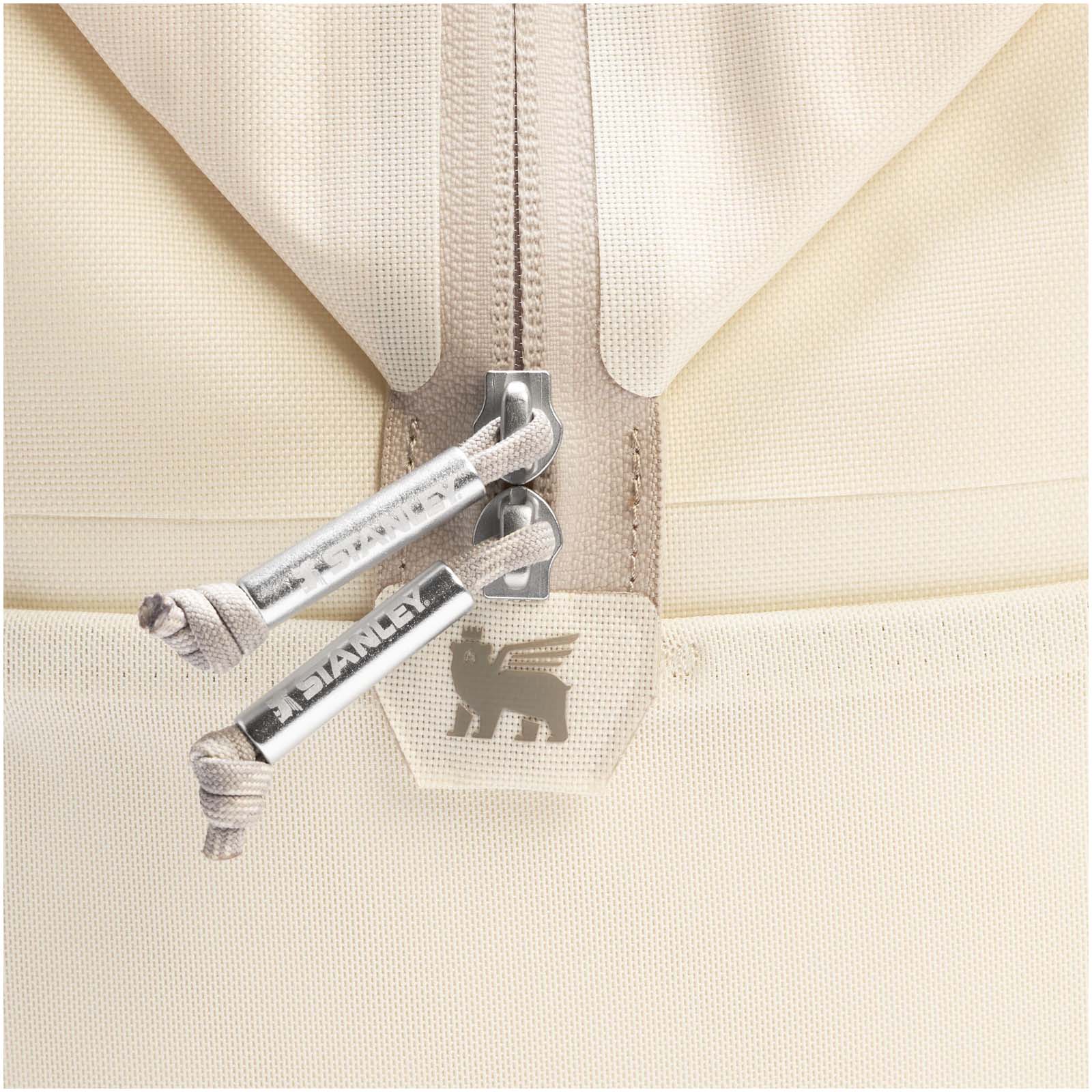 Stanley All-Day Julienne Max Kühltasche für 20 Dosen aus recyceltem Material creme