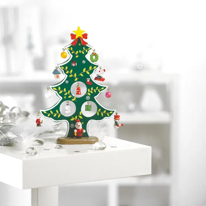 Weihnachtsbaum aus Holz