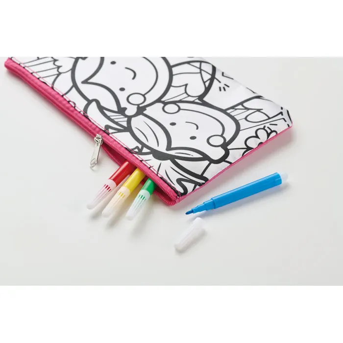 Schlampermäppchen mit Stiften