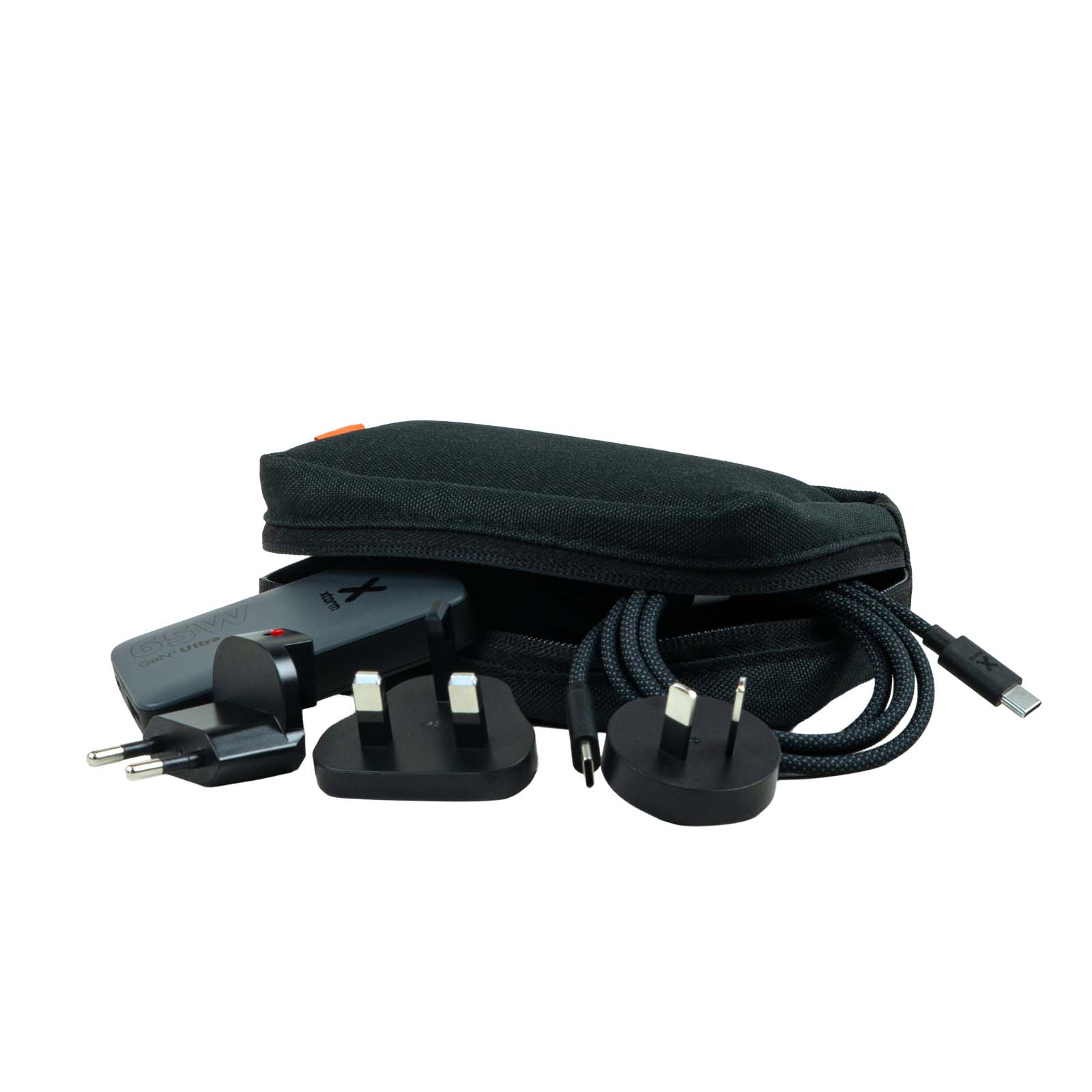 Xtorm 65 W Schnellladegerät für unterwegs mit Kabel und Reiseetui schwarz