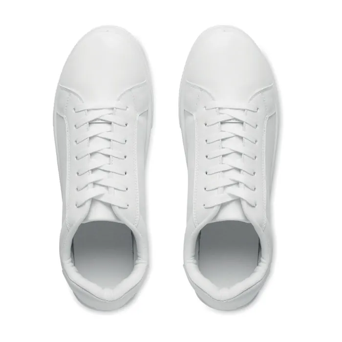 Sneakers aus PU 46