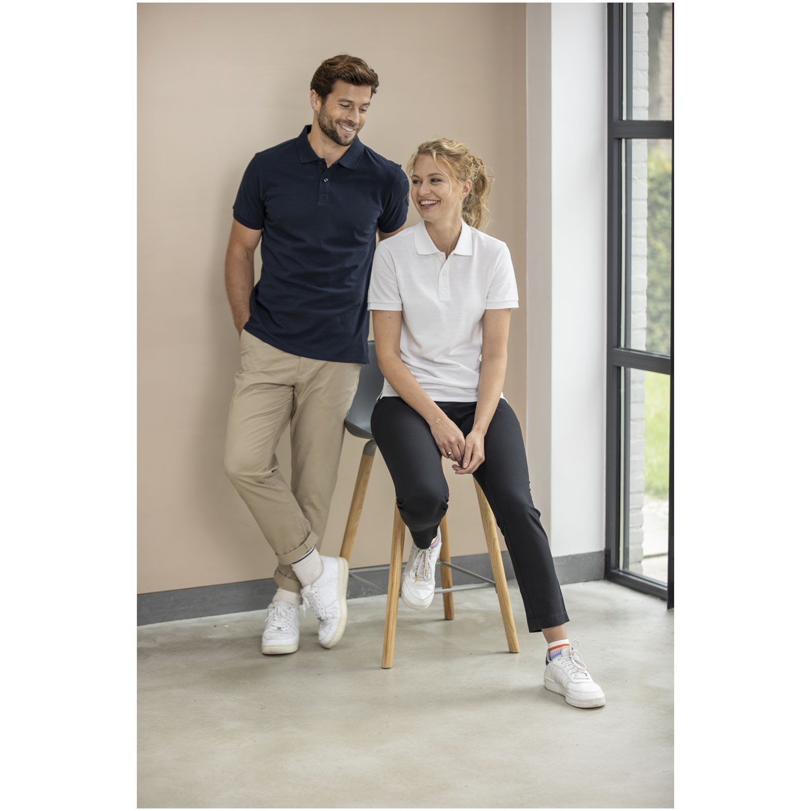 Emerald 200 g/m² Aware™ Polo Unisex aus recyceltem Material navy