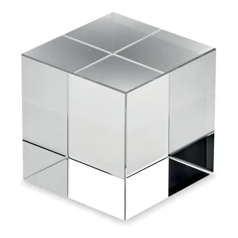 Glas-Pokal Würfel
