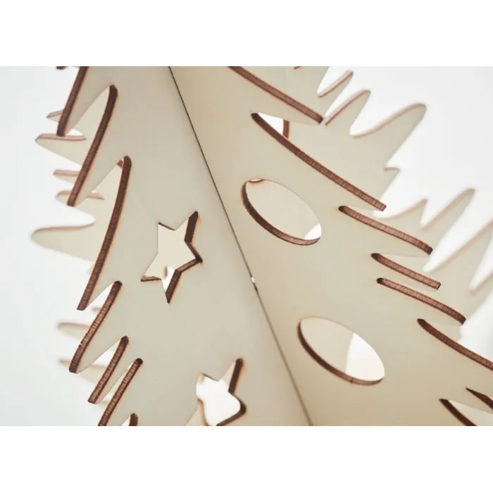 DIY Weihnachtsbaum aus Holz