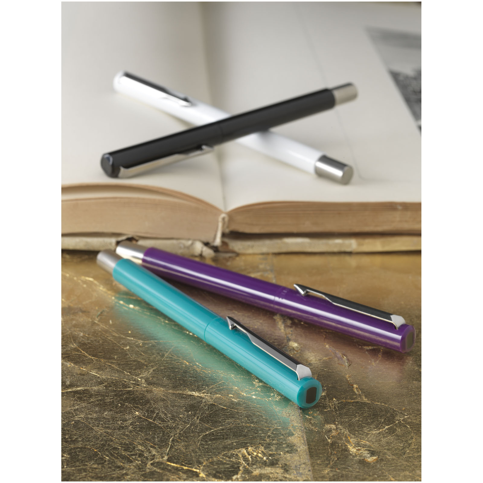 Parker Vector Tintenroller (schwarze Mine) schwarz