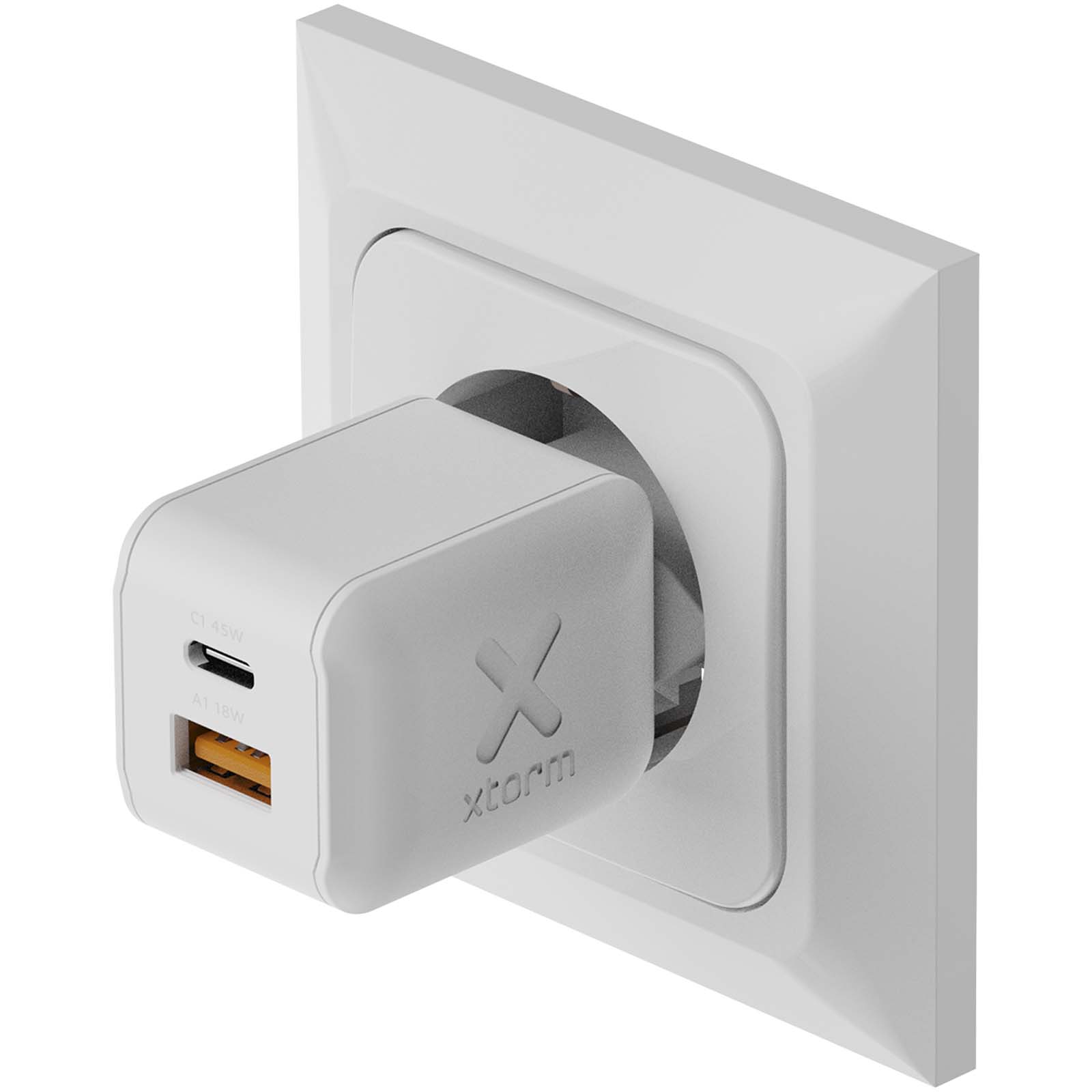 Xtorm 45 W NextGen Wandladegerät weiss