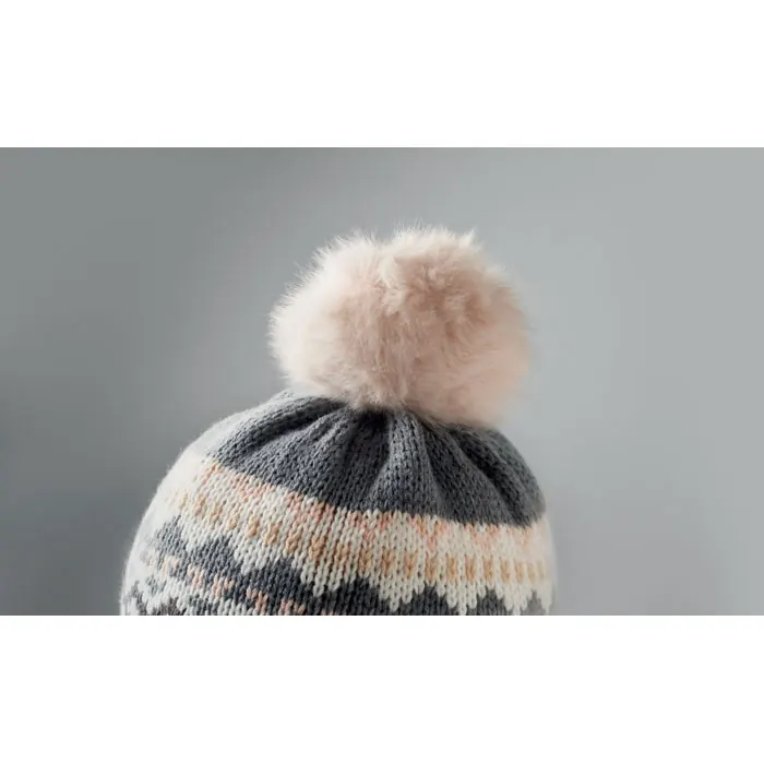 Gestrickte Ohrenmütze