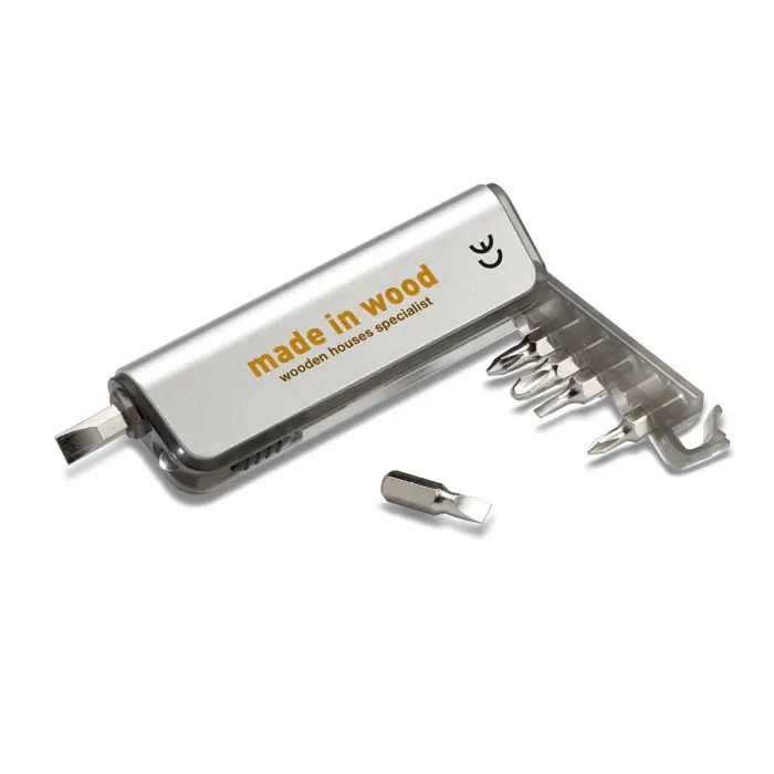 Taschenlampe mit Werkzeug
