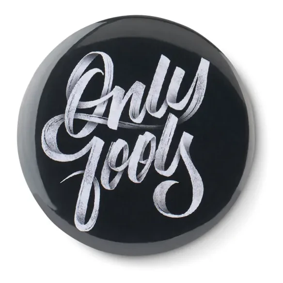 Magnet-Badge mit Kapselheber