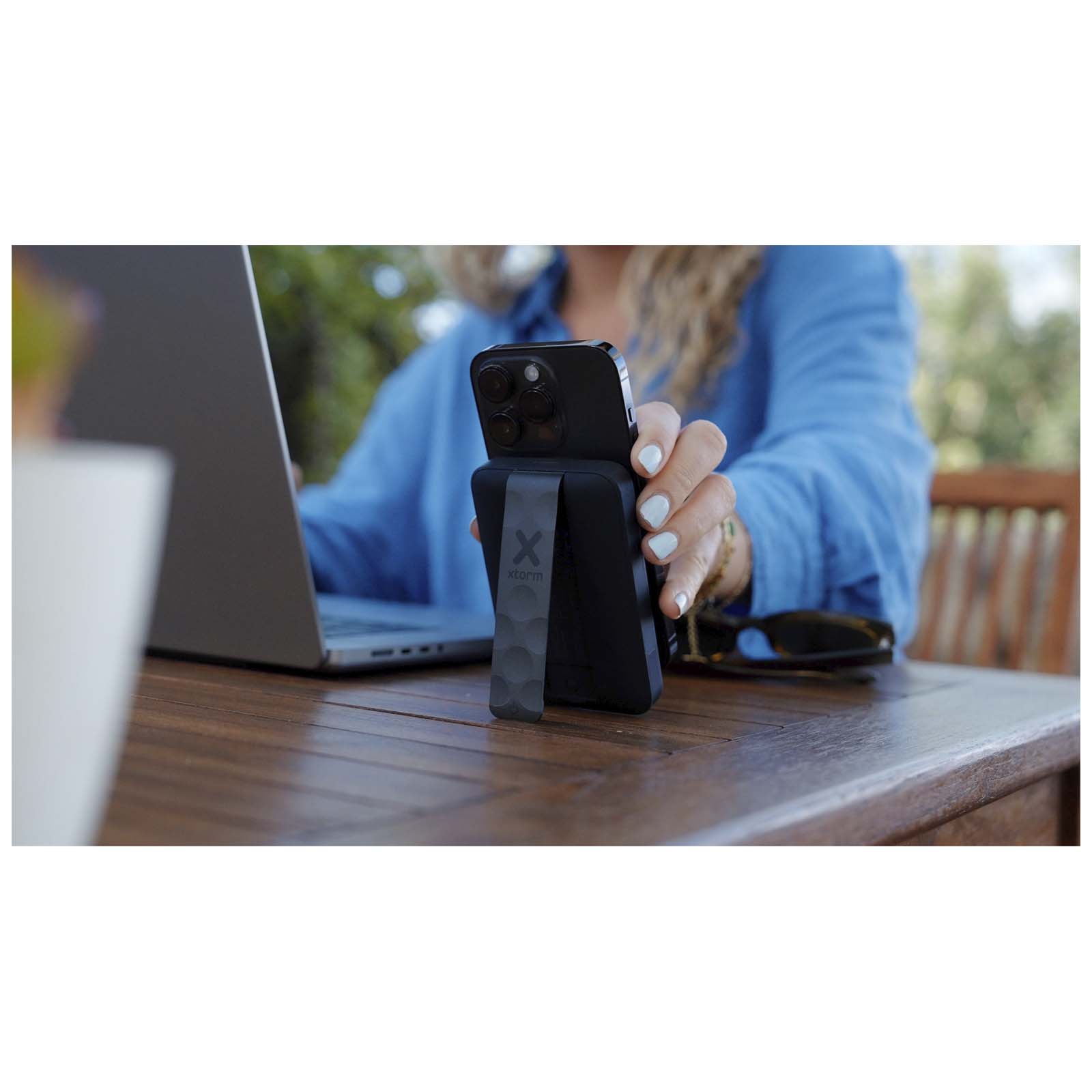 Xtorm FS5W101 10.000 mAh magnetische kabellose Powerbank schwarz
